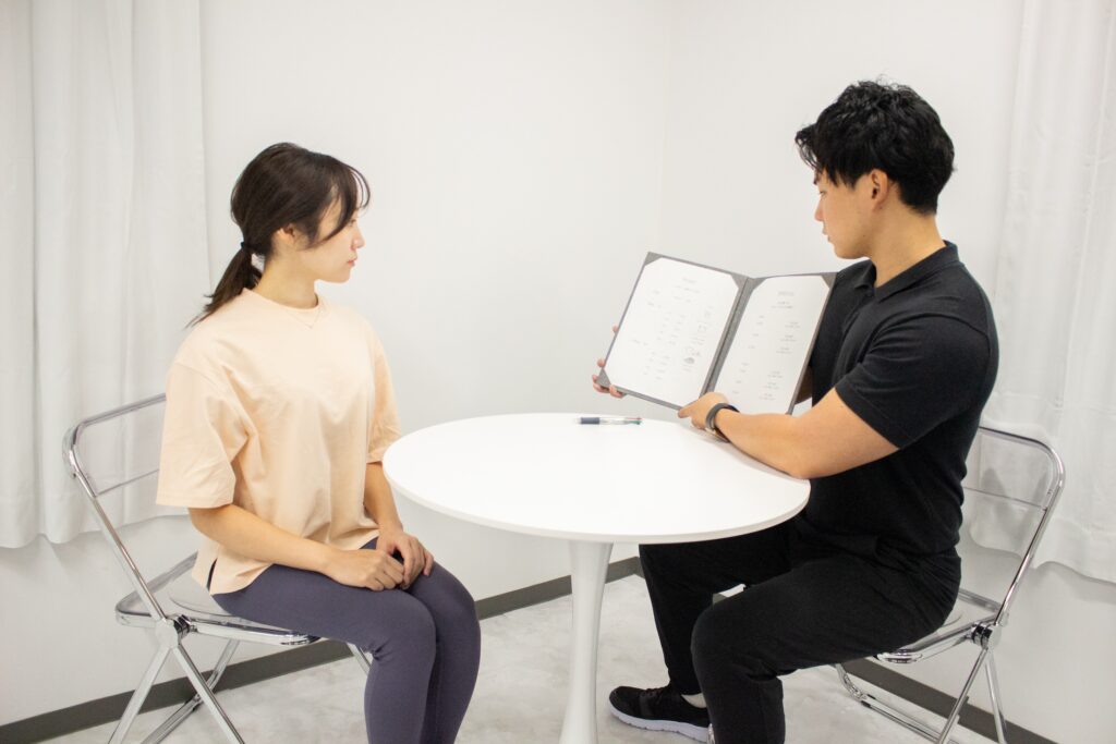 無料コーチングを受けている様子